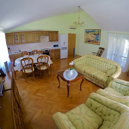 Apartman Tena Tribunj (Sibenik-Knin)