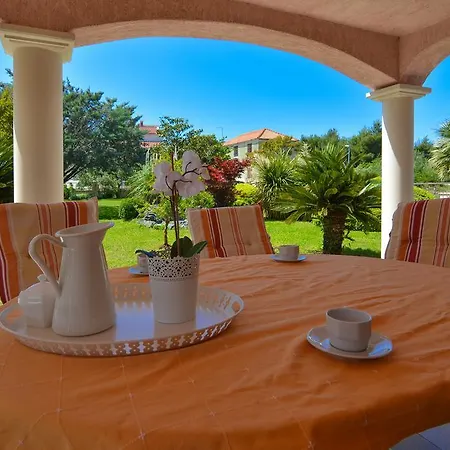 Tena Apartman Tribunj (Sibenik-Knin)